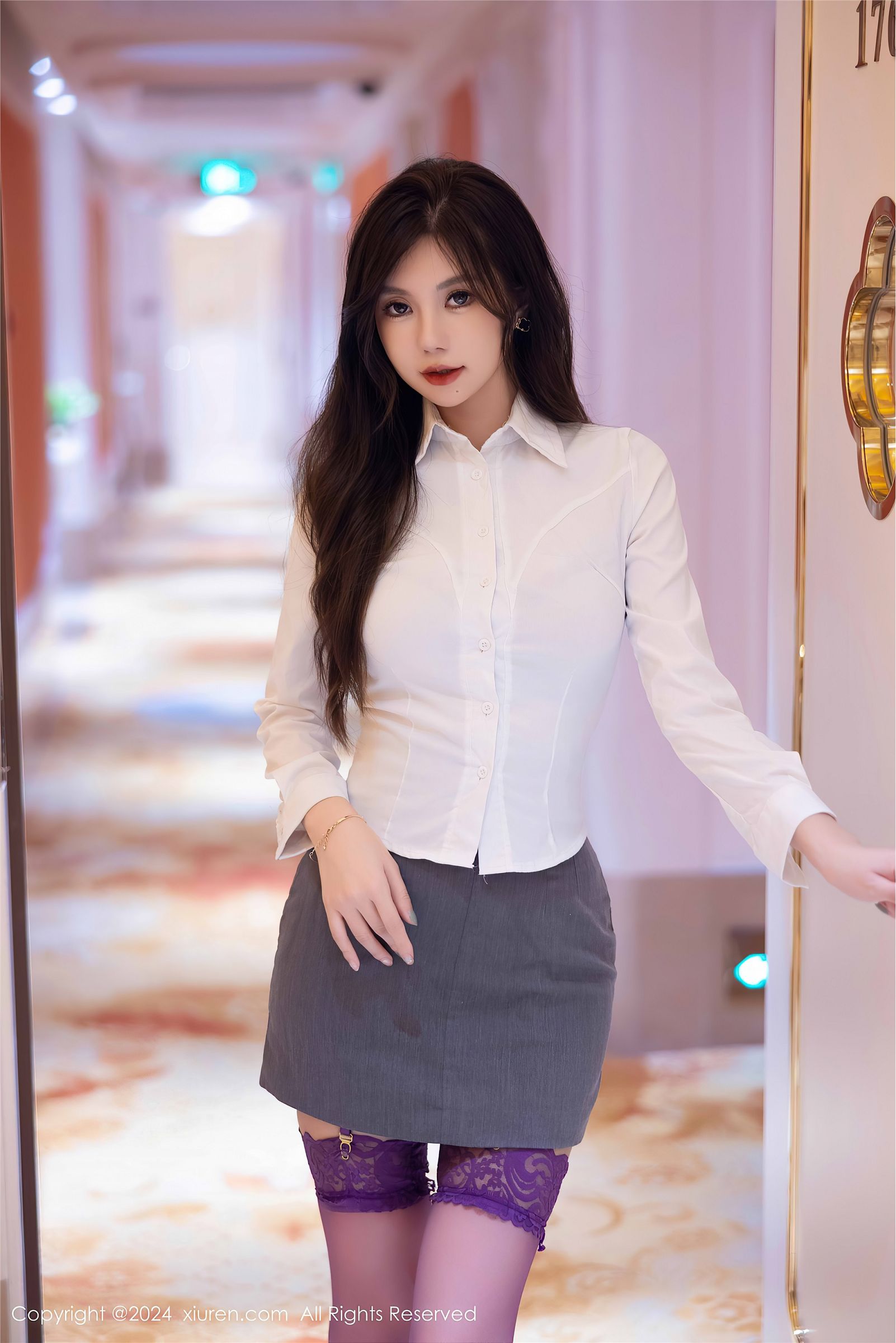 绮里嘉蕾丝内衣写真