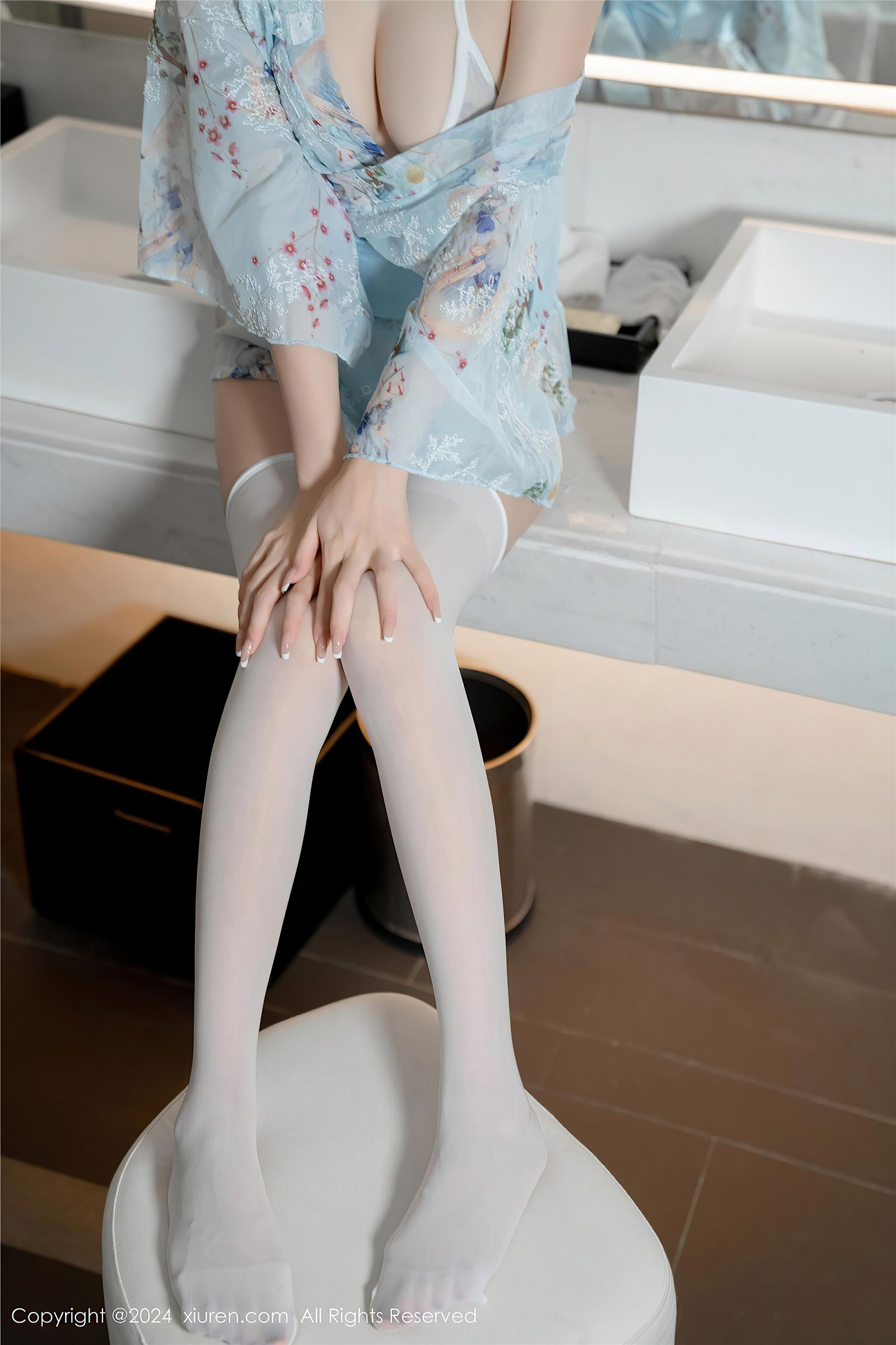 林星阑白丝丝袜写真