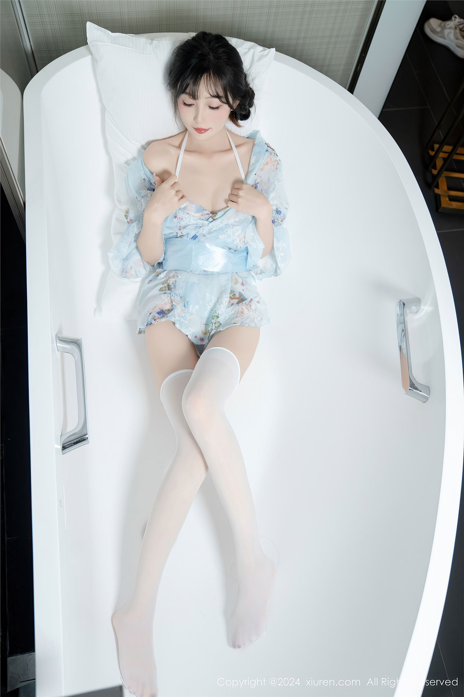 林星阑白丝丝袜写真