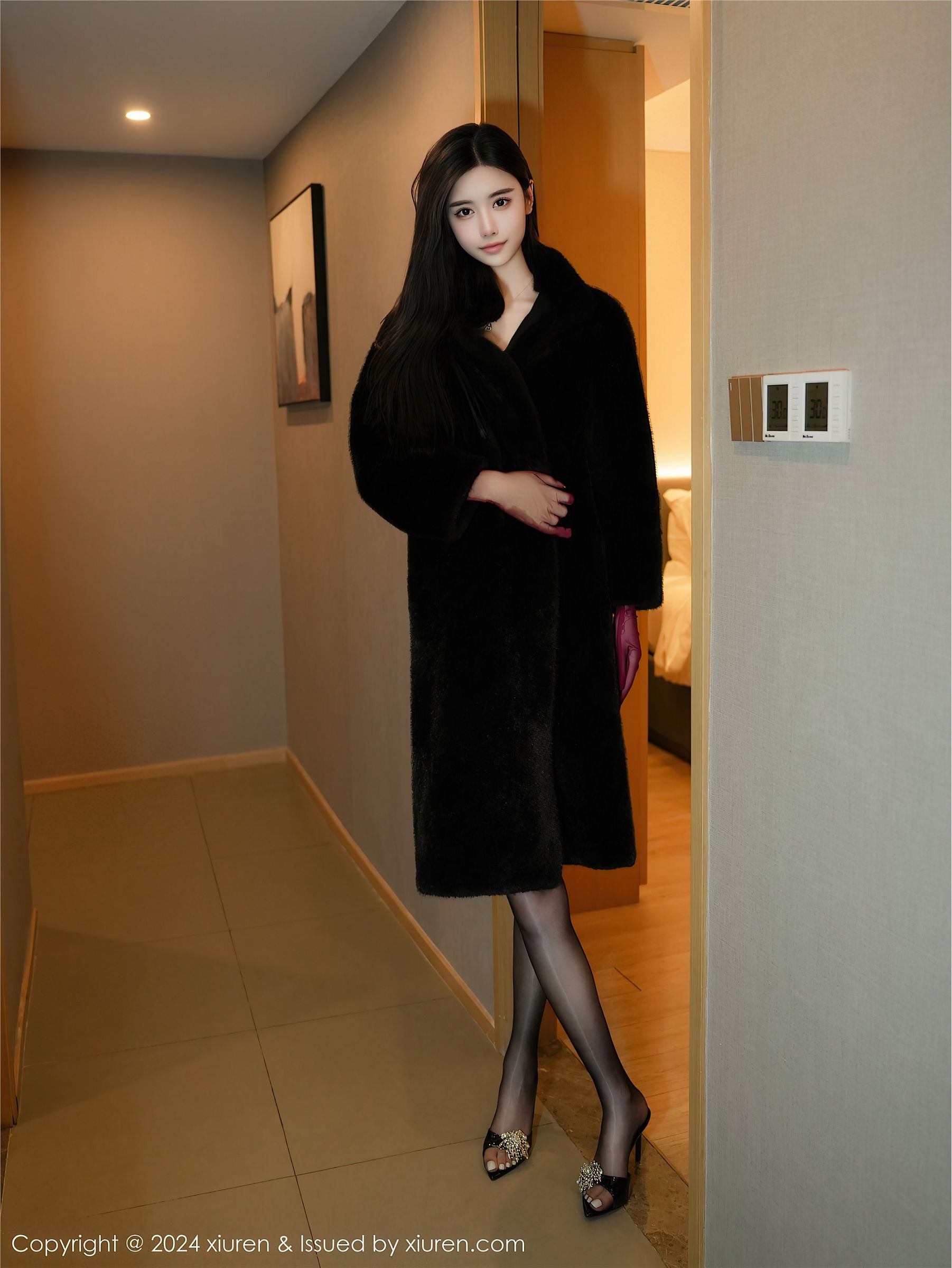 秀人网黑丝写真套图