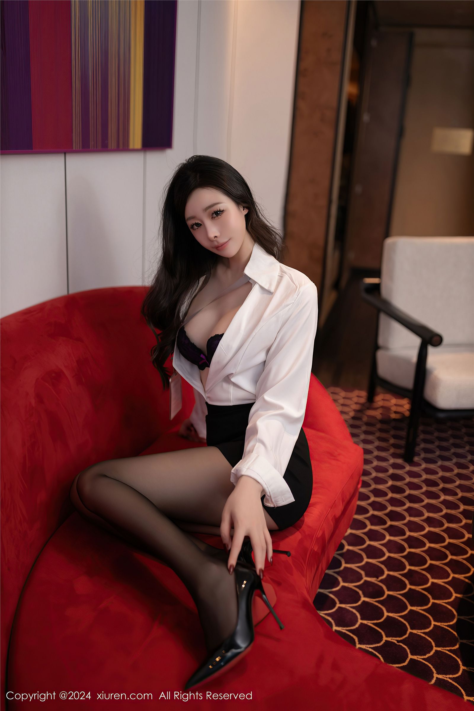 小逗逗性感短裙黑丝写真套图
