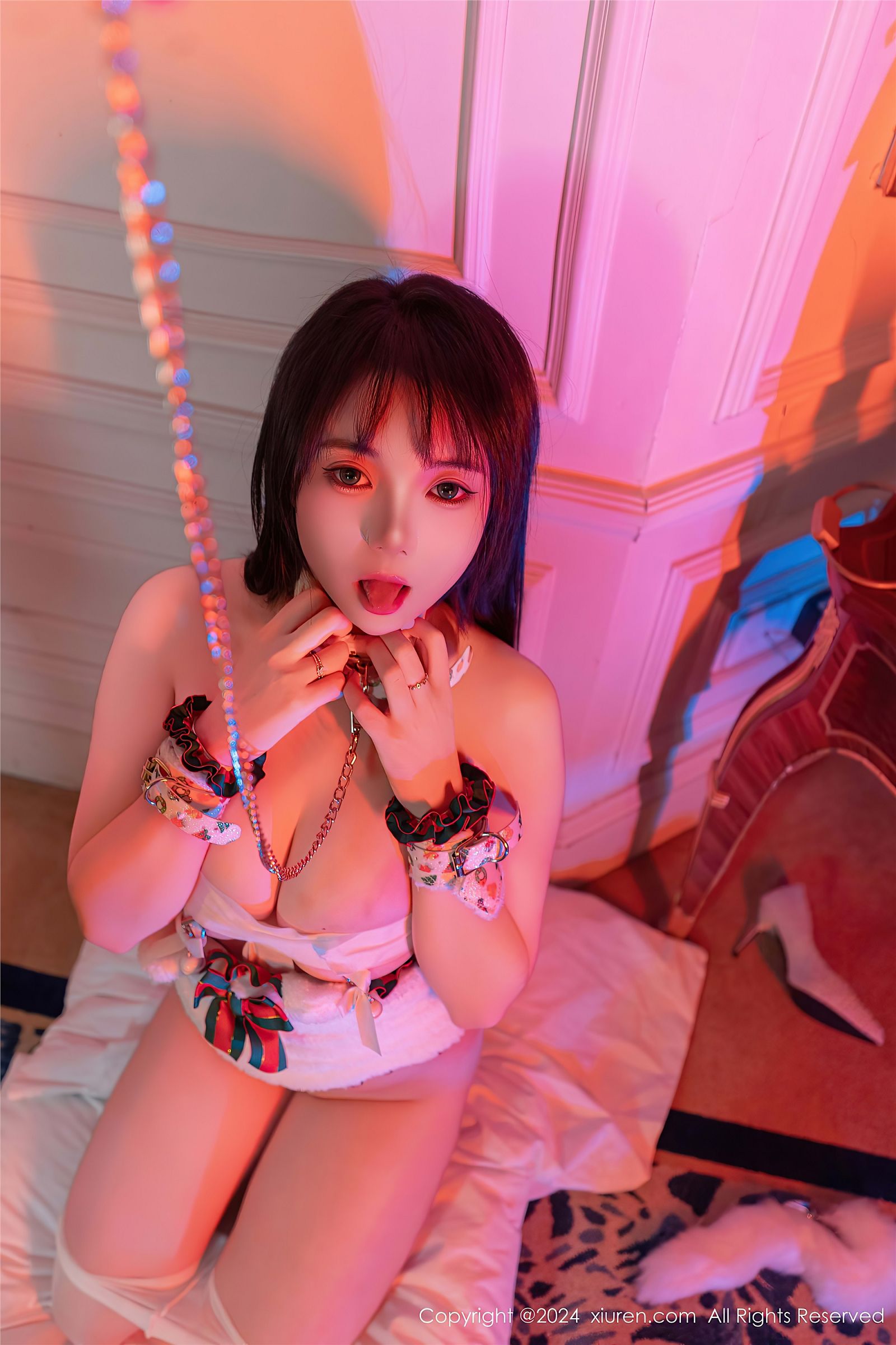 秀人网情趣主题美女写真