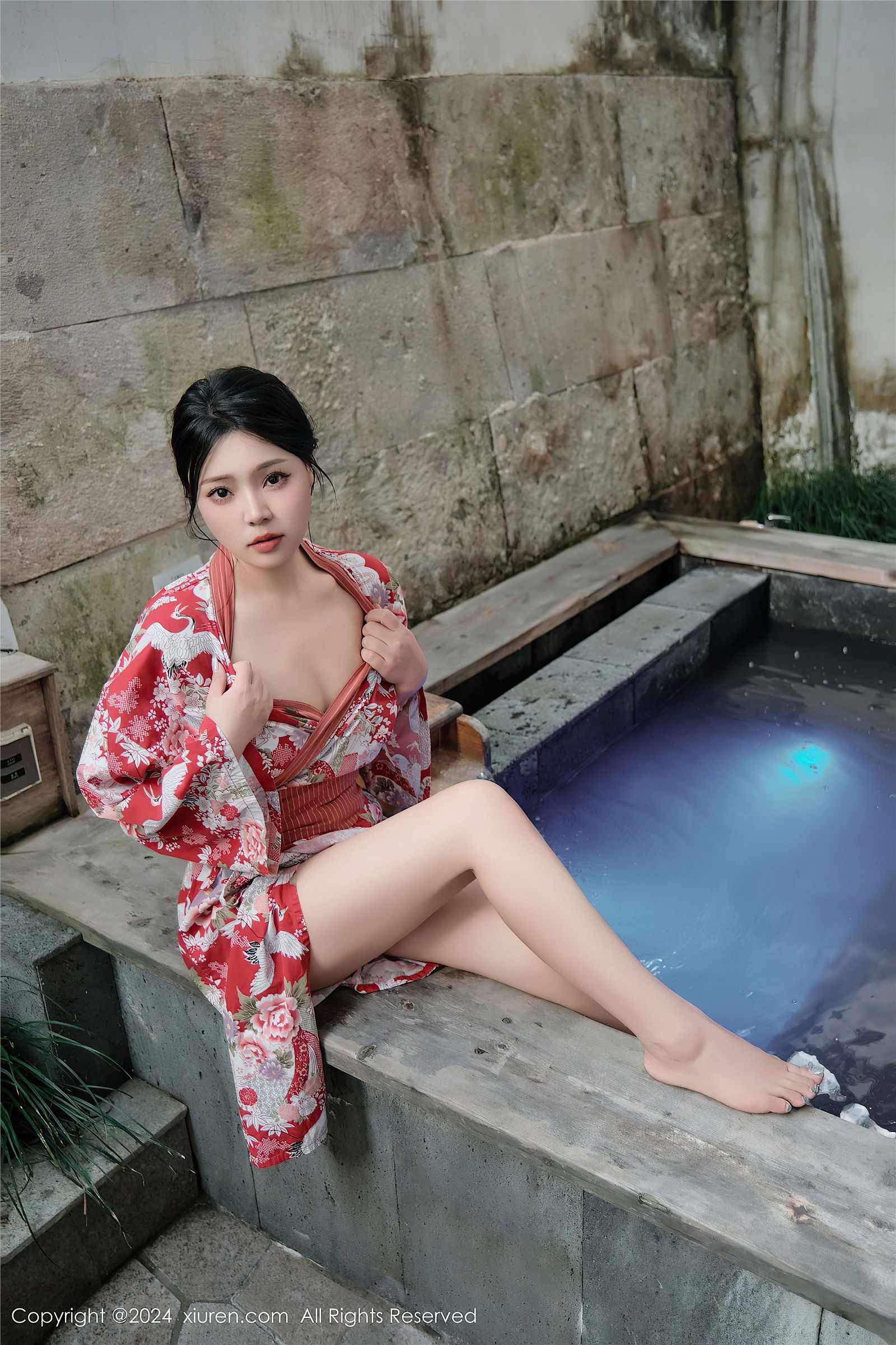 秀人网美女性感泳装写真