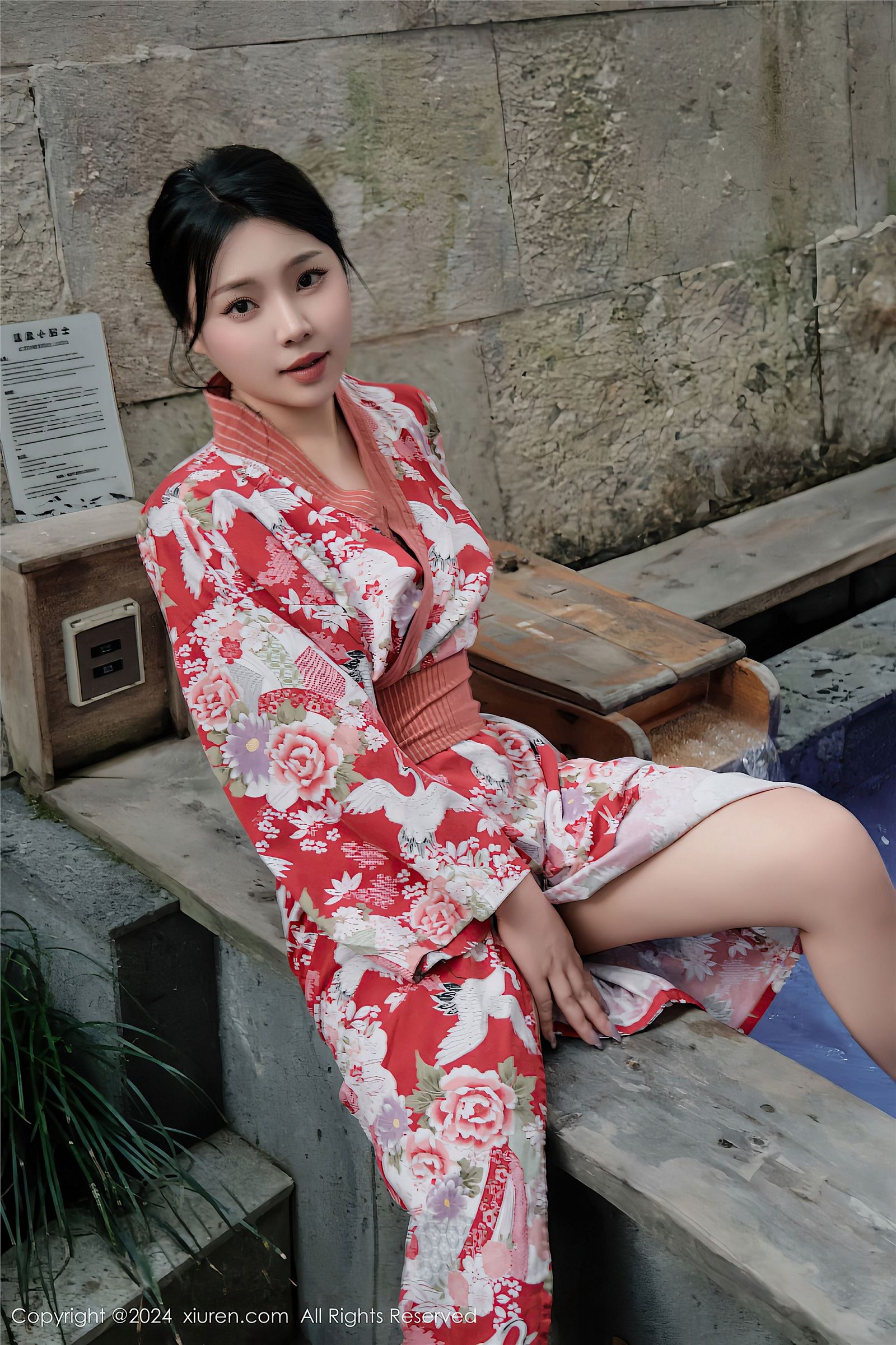 秀人网美女性感泳装写真