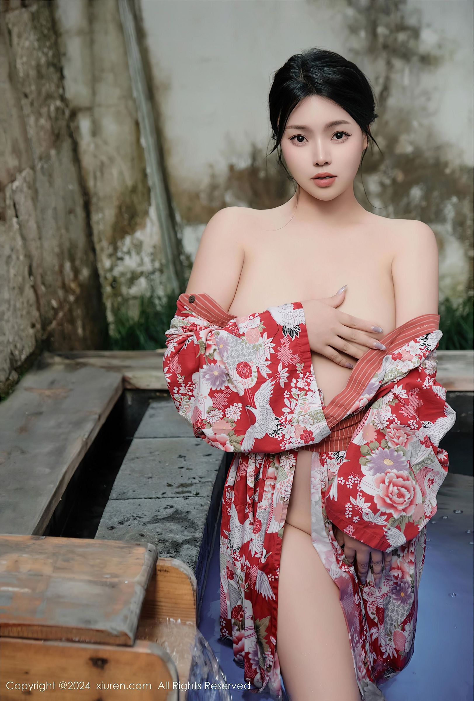 秀人网美女性感泳装写真
