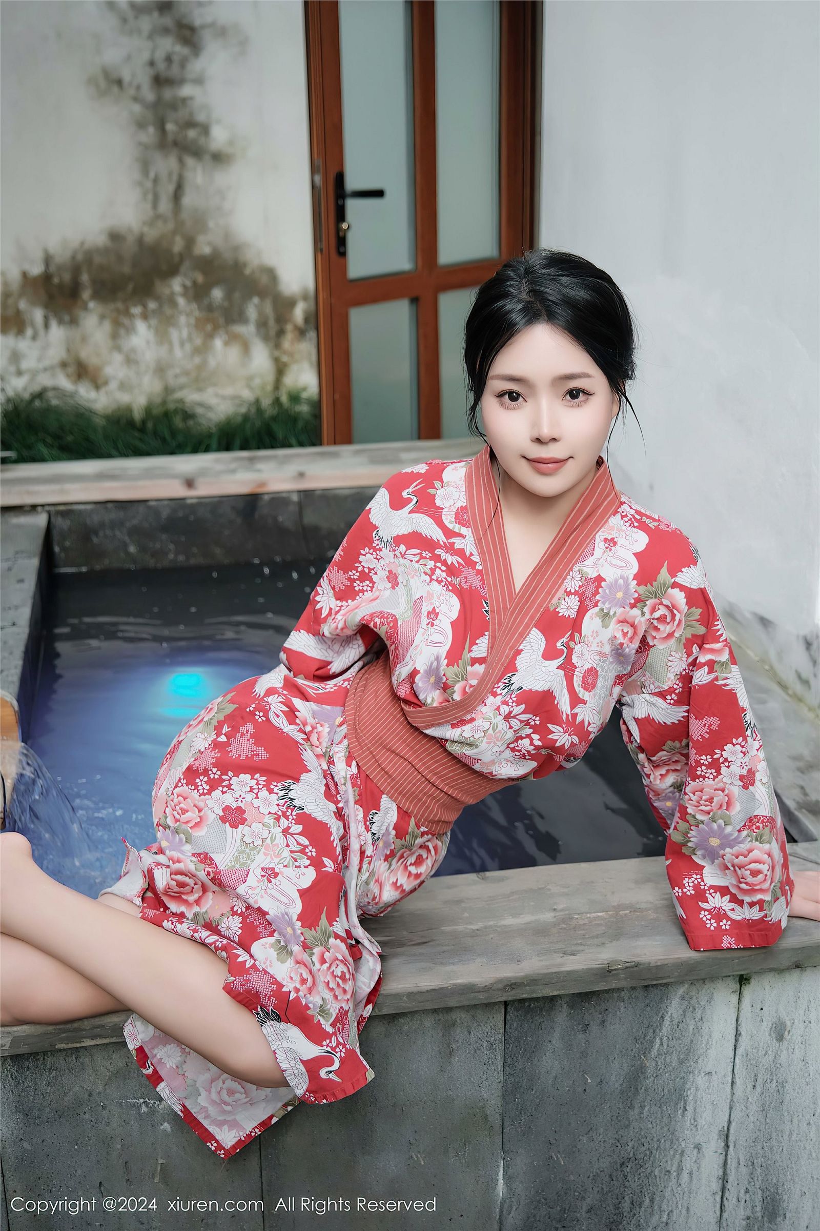 秀人网美女性感泳装写真