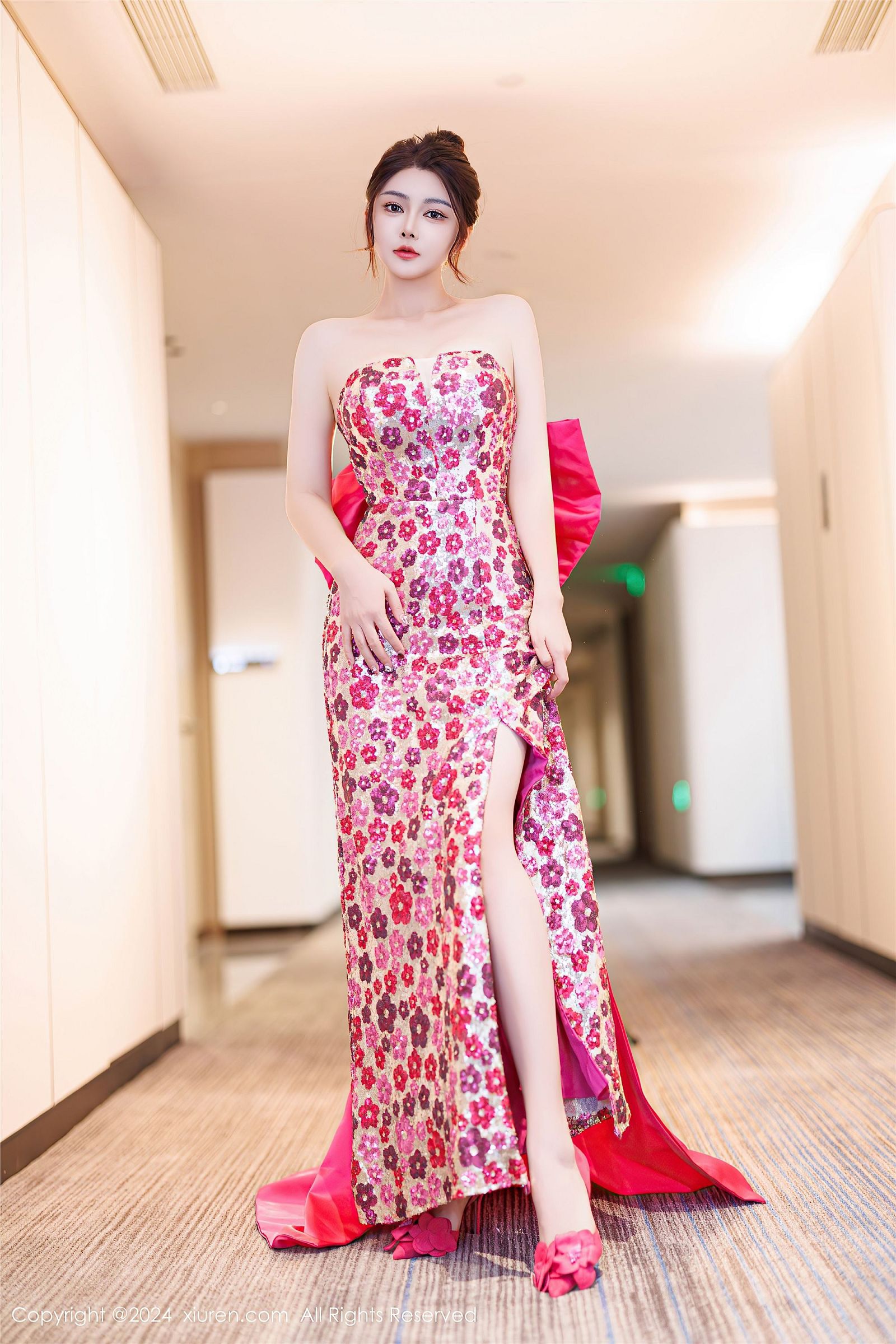 秀人网性感比基尼美女写真
