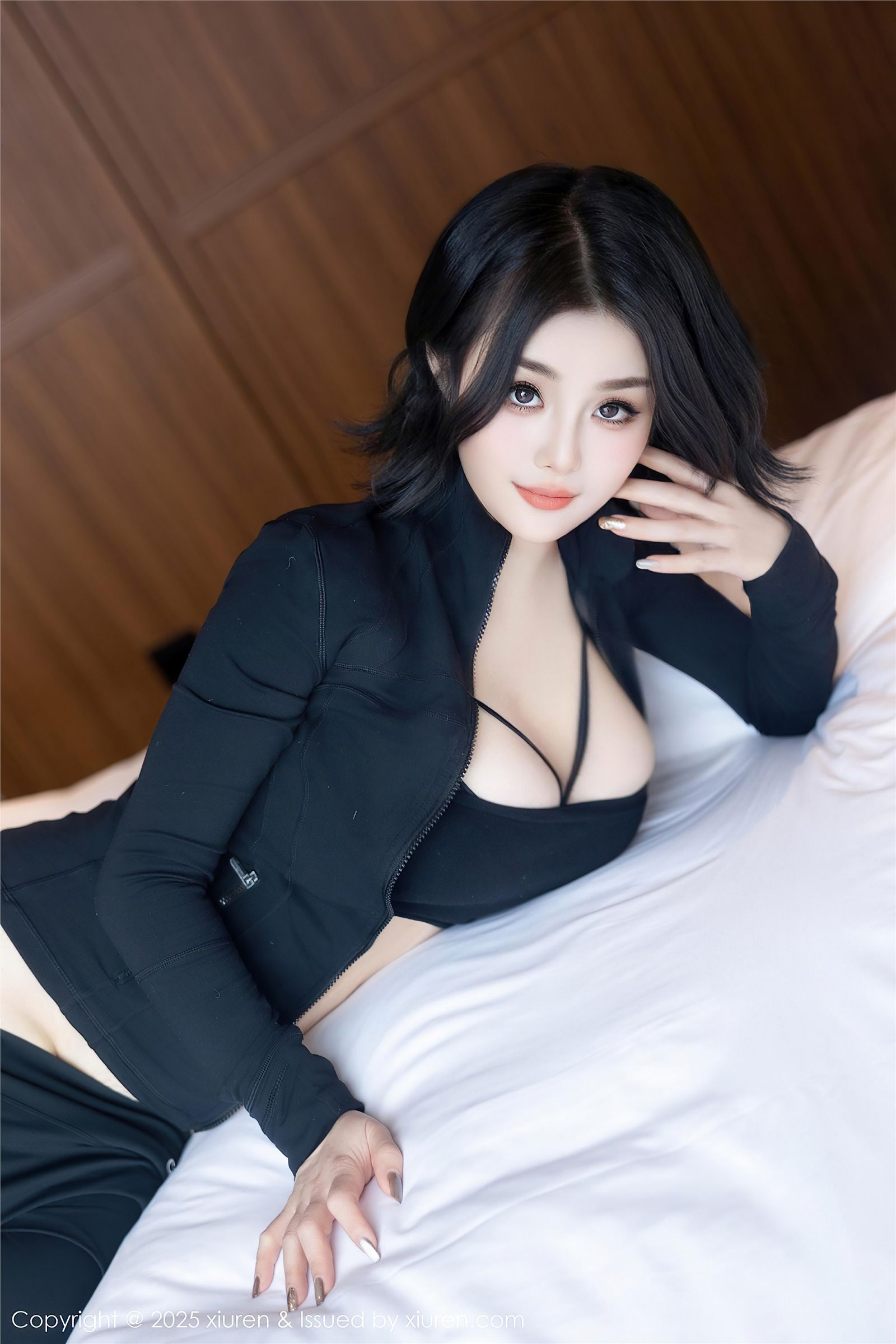 秀人网黑色内衣美女图片