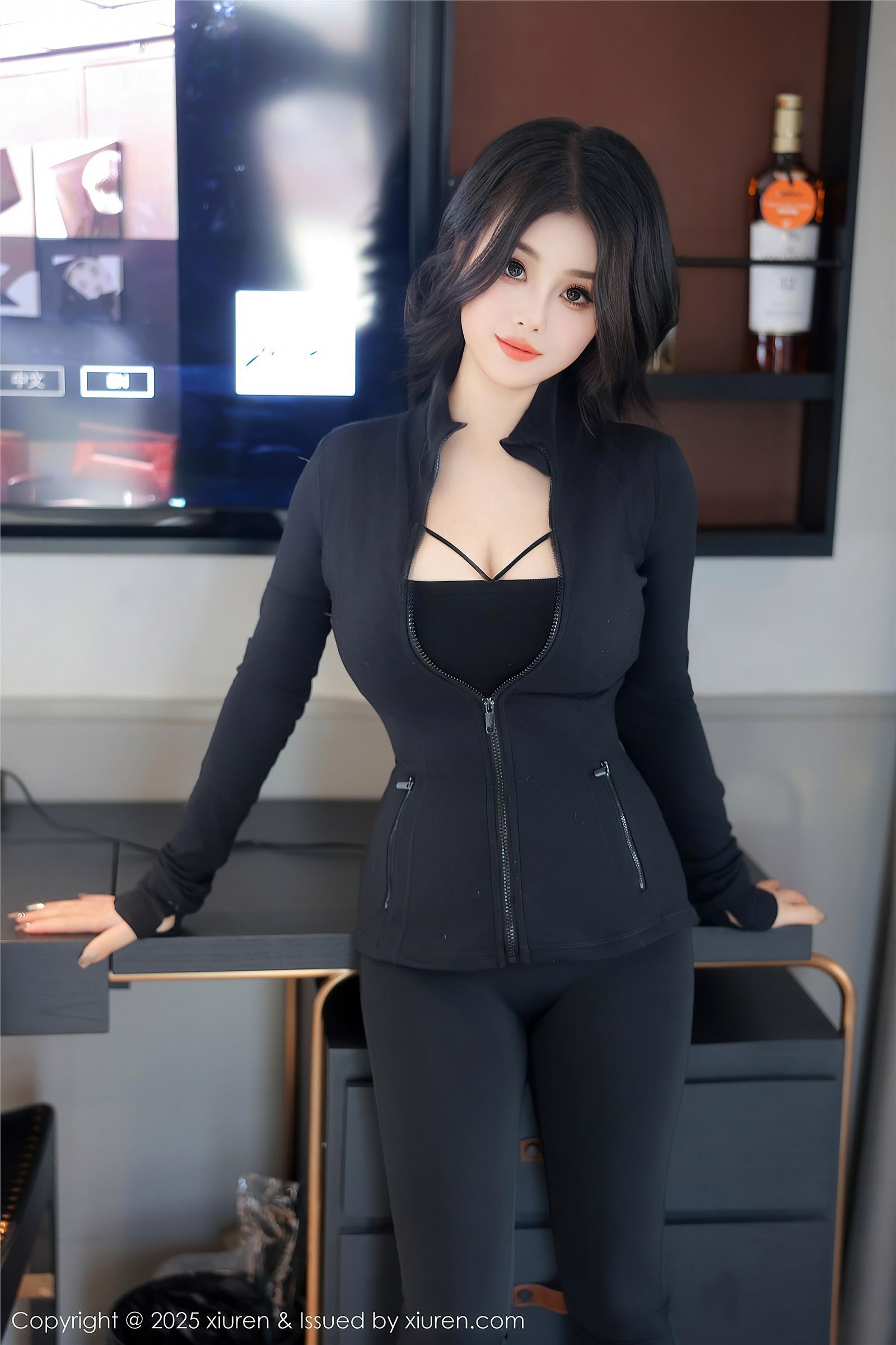 秀人网黑色内衣美女图片