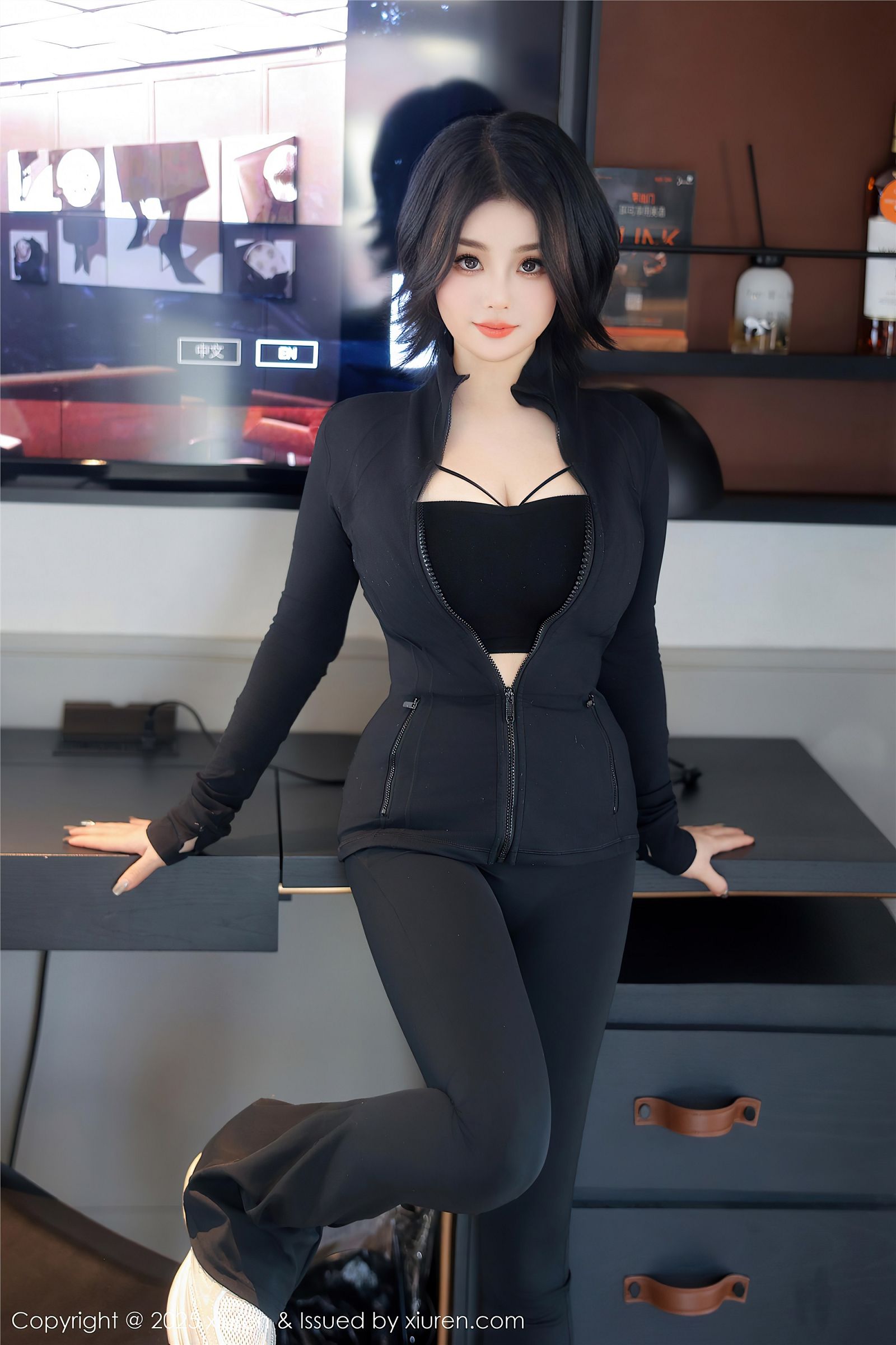秀人网黑色内衣美女图片