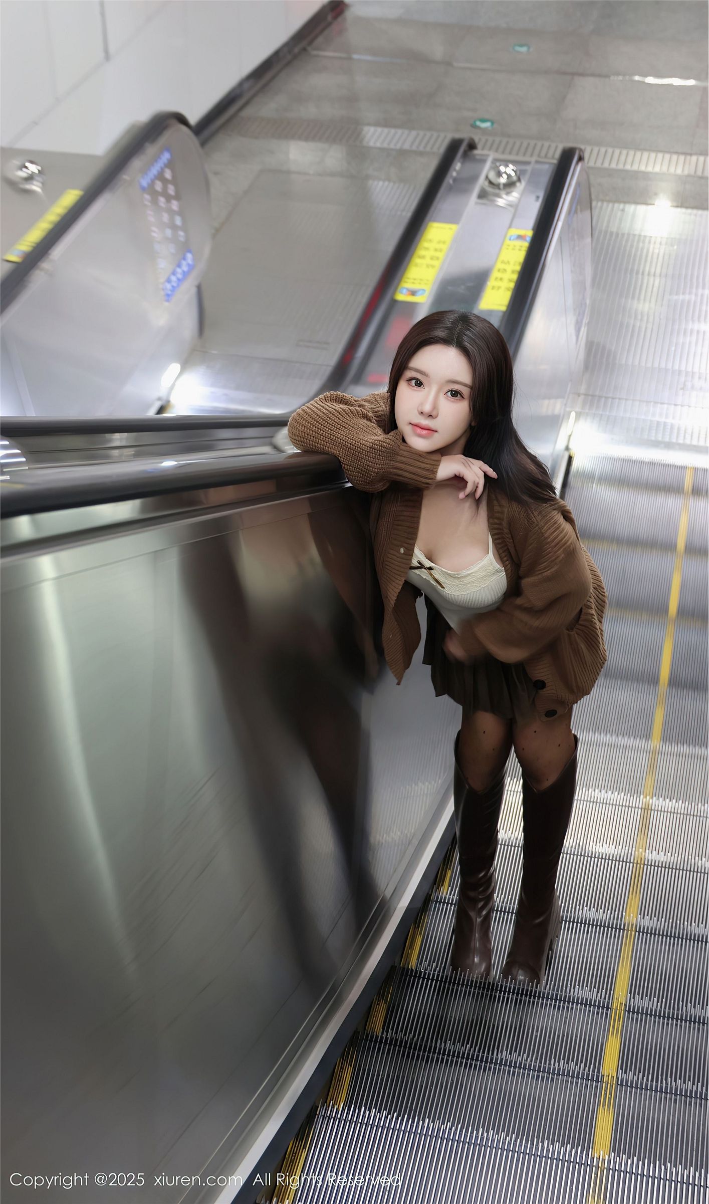 [秀人XIUREN] 2025.01.03 NO.9708 小薯条nienie