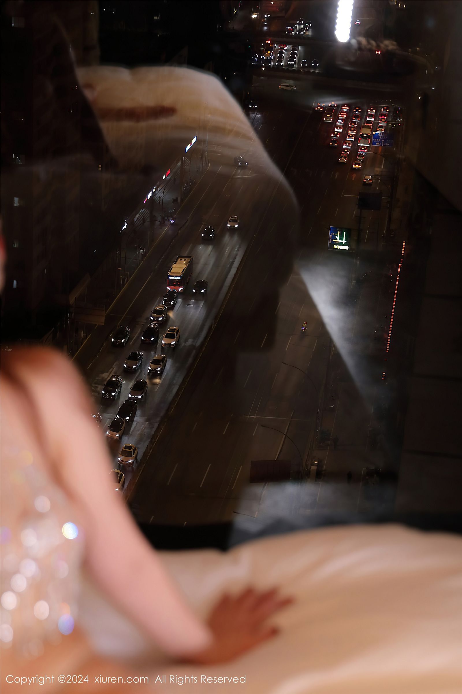 秀人网模特性感写真