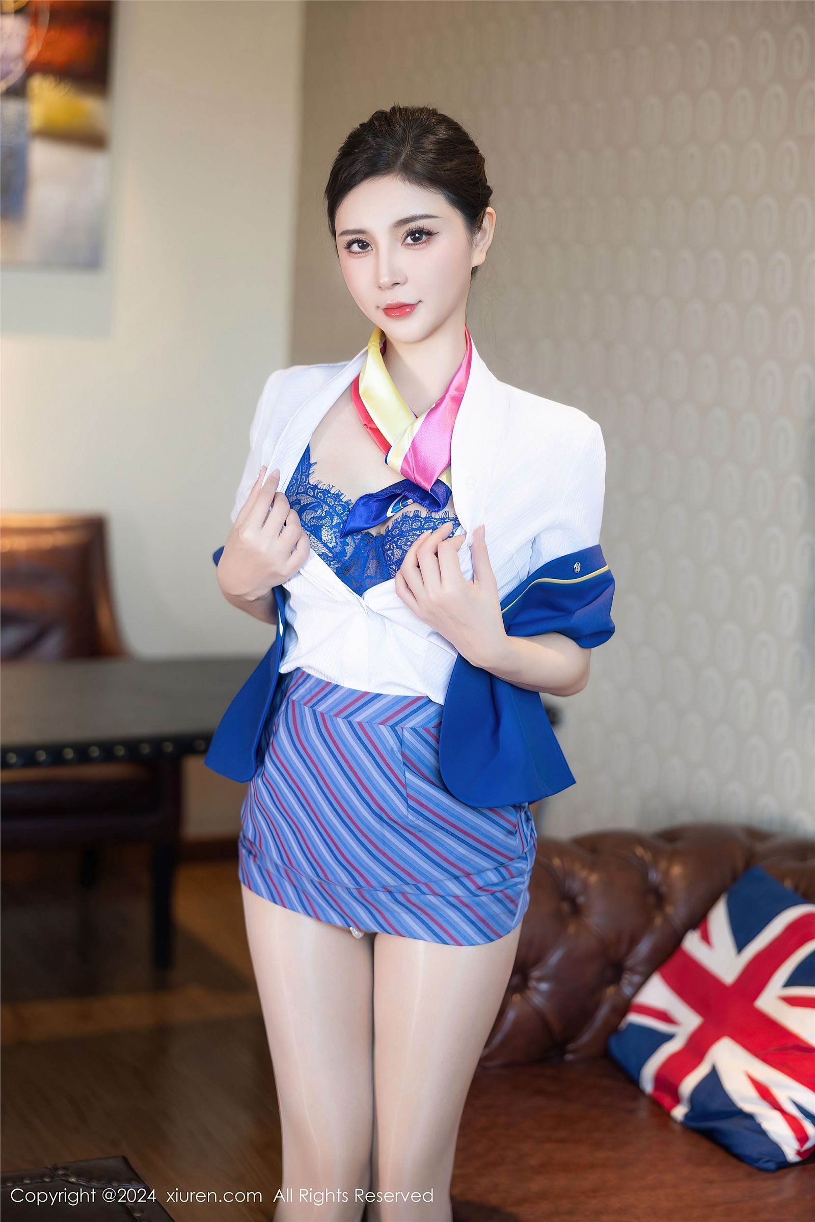 秀人网空姐制服美女写真
