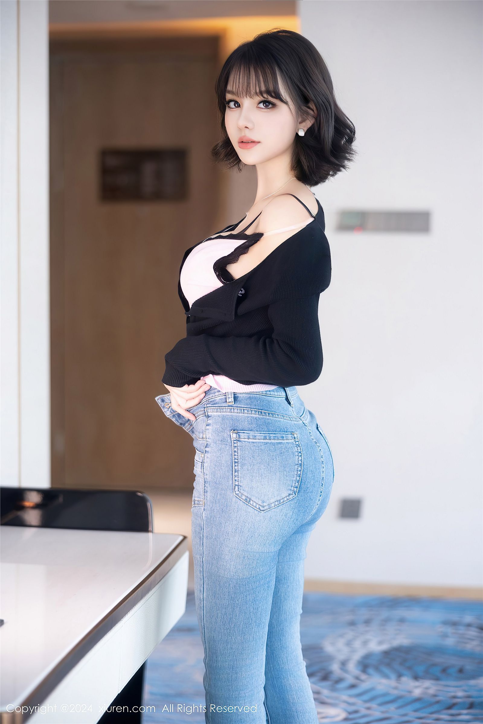 秀人网黎苏苏性感黑丝写真
