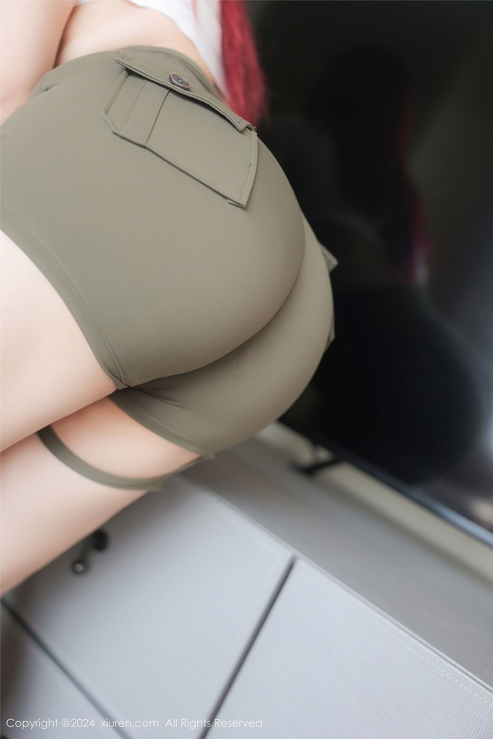 秀人网性感短裤美女写真