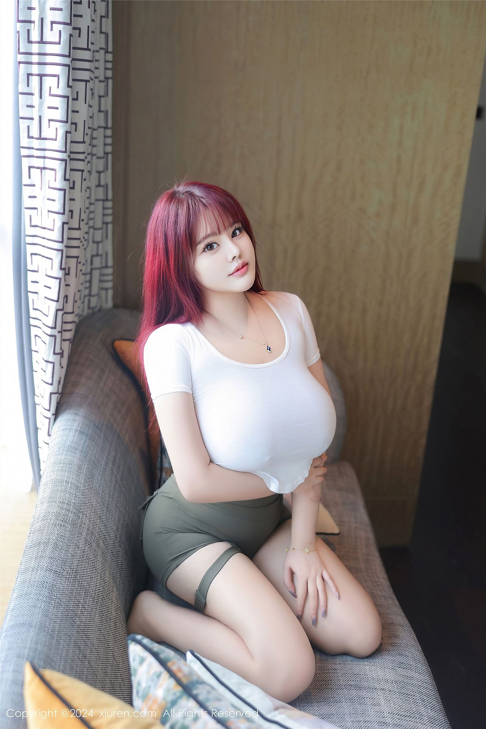 秀人网性感短裤美女写真