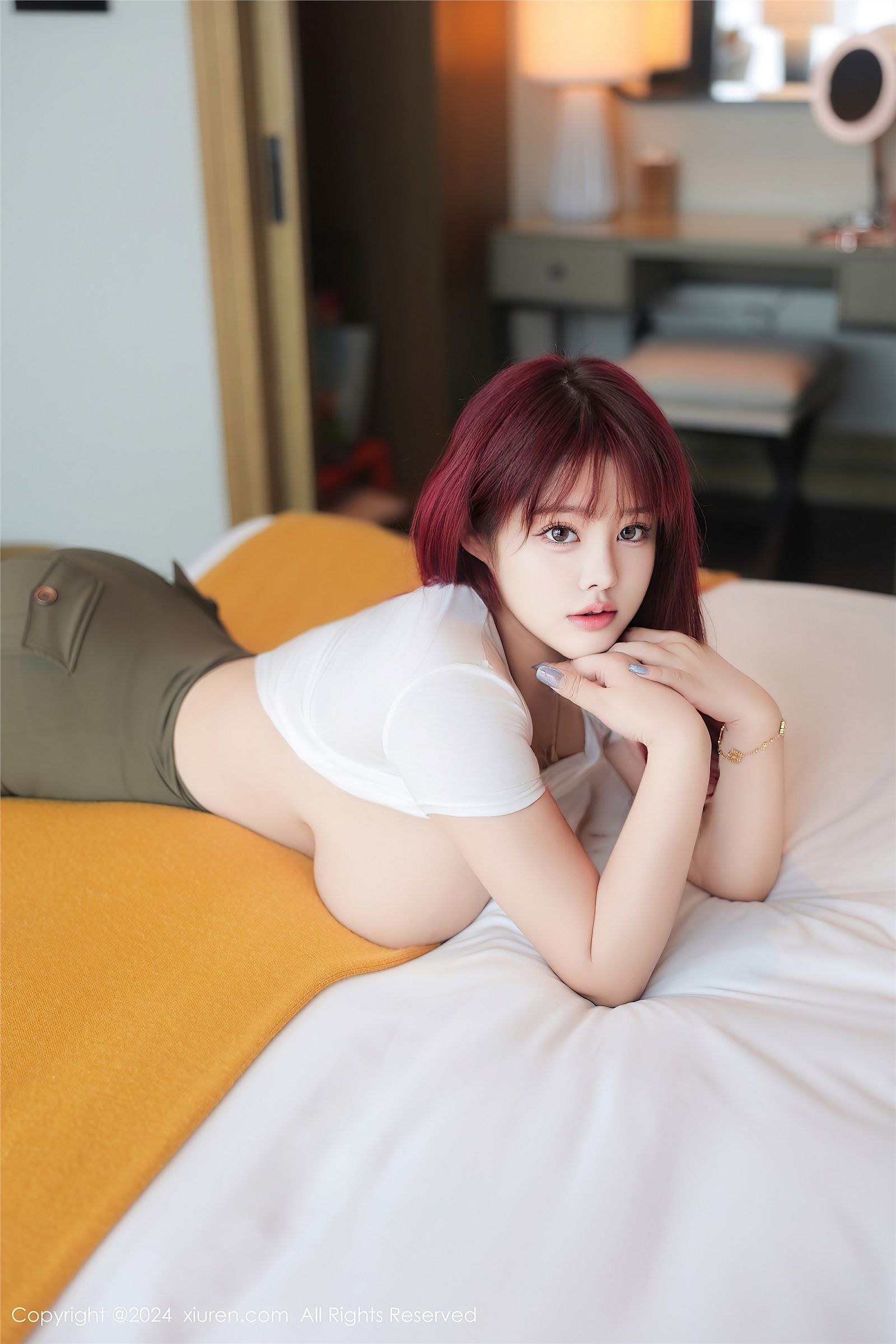 秀人网性感短裤美女写真